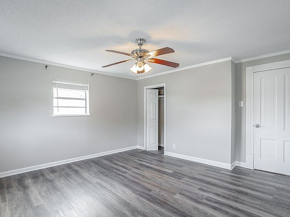4th image of 515 Oliver St