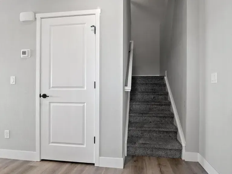 444 Molly Ln — Photo 23