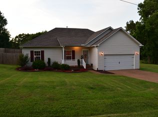 176 Glen Dillon Dr, Jackson, TN 38305