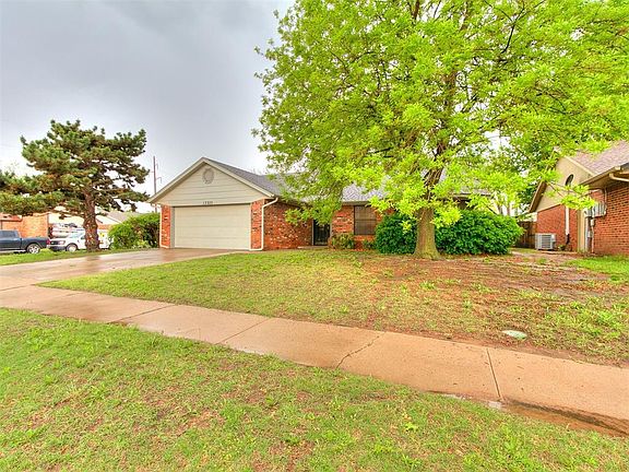 3rd image of 13325 Marsh Ln