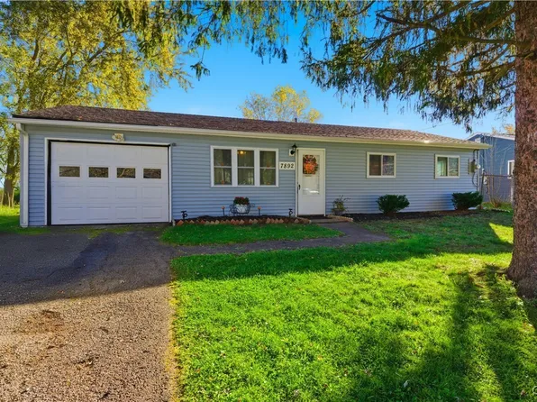 7892 Rinaldo Blvd, Bridgeport, NY 13030
