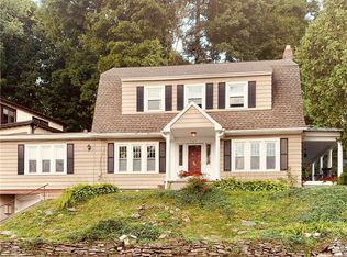 586 Roberts Ave, Syracuse, NY 13207