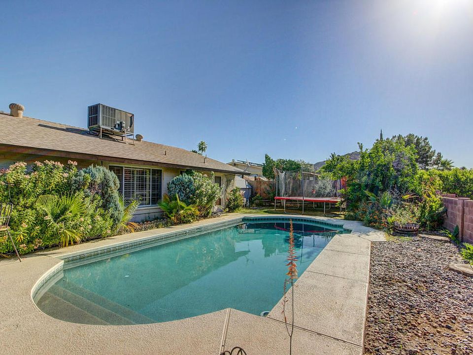1st image of 709 E Country Gables Dr