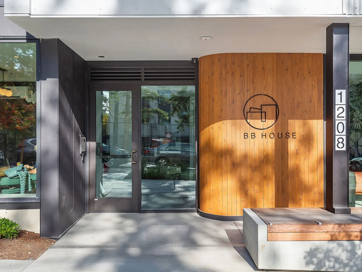BB House — Photo 3
