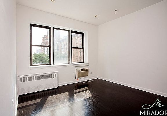 2nd image of 1435 York Ave APT 6F