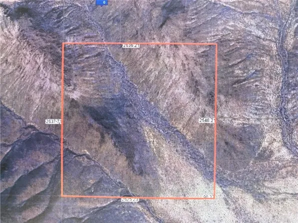 15 W Hermit Dr, Golden Valley, AZ 86413