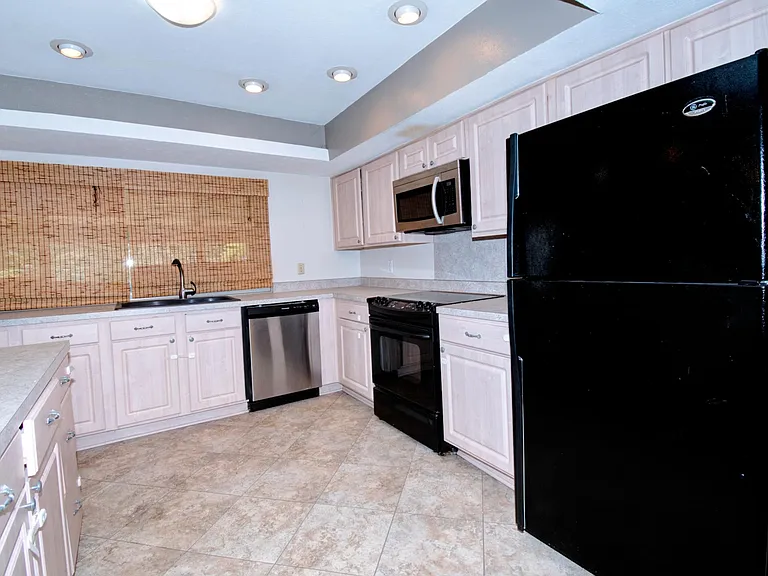 3201 Christie Cir — Photo 15
