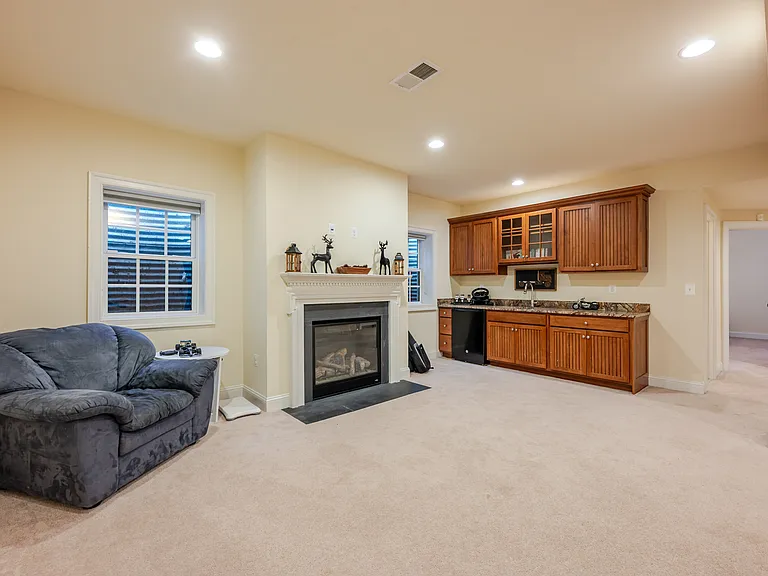 8500 Wedderburn Station Dr — Photo 3