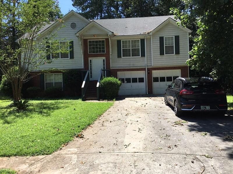 1st image of 208 Melody Ln