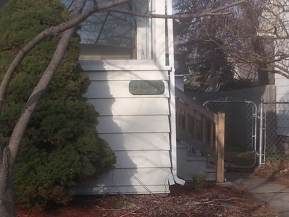 2nd image of 336 Westminster St