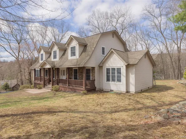 4 Cristin Court, Stony Point, NY 10980