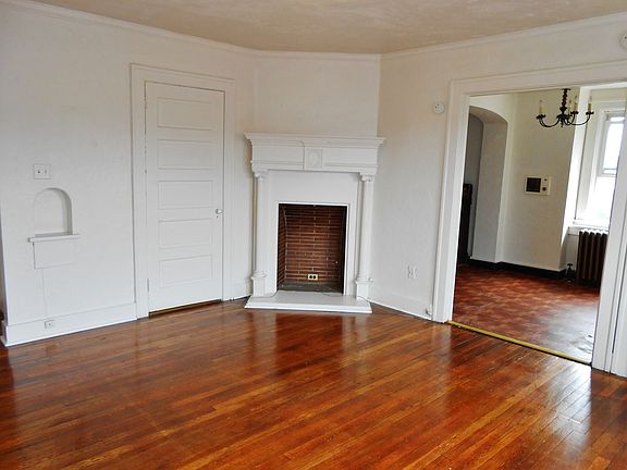 3rd image of 5622 Stanton Ave #7