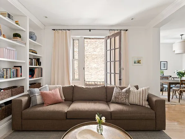 76 Remsen St APT 5D, Brooklyn, NY 11201