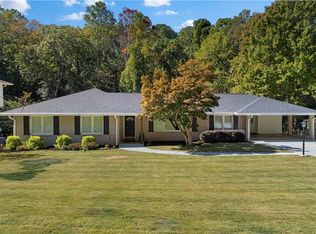 720 Starlight Ln, Sandy Springs, GA 30342