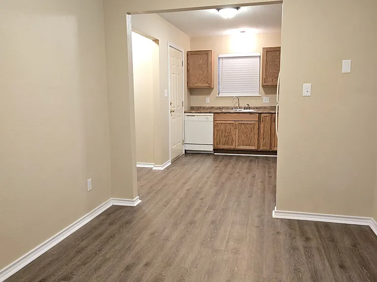 640 Canada St #5 — Photo 14