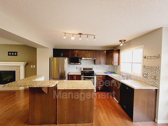 3rd image of 7707 Schmid Cres NW
