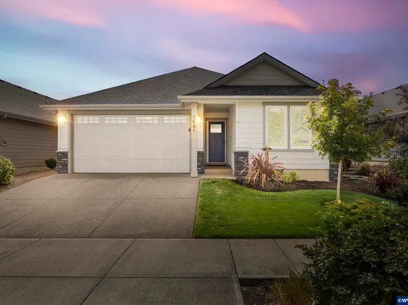 2061 SE Academy St, Dallas, OR 97338