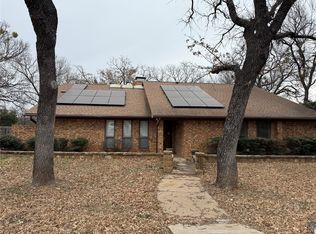 703 E Murco Dr, Mineral Wells, TX 76067