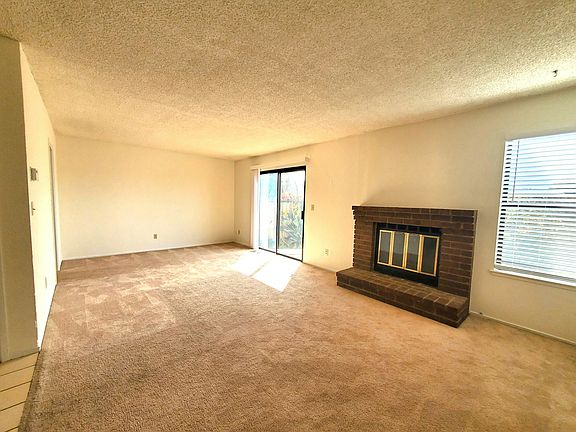 4th image of 37763 Cedar Blvd