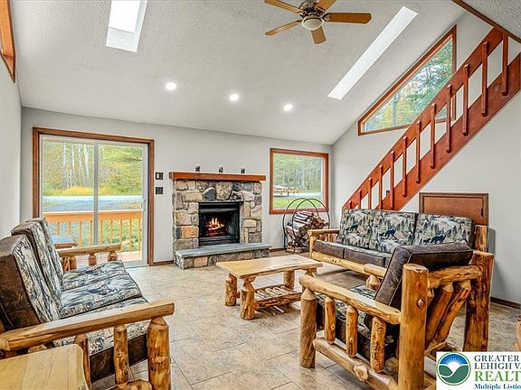 2nd image of 234 Viceroy Cir