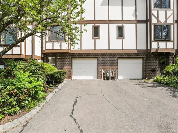 204 New Haven Avenue #2E, Derby, CT 06418