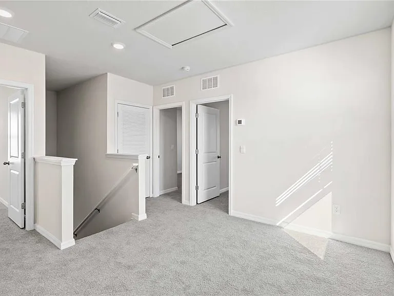 3394 Hilltop Cir — Photo 20