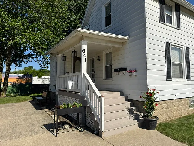 641 Forest Ave #2 — Photo 11