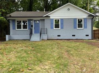 835 Ranch Rd, Charlotte, NC 28208