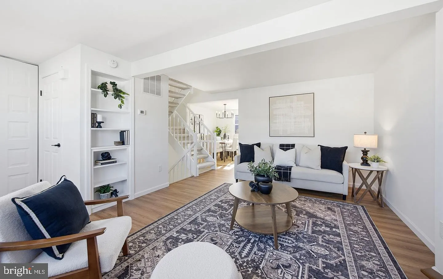 3 bed, 3.0 bath, 1620 sqft, $2,800 — Photo 1