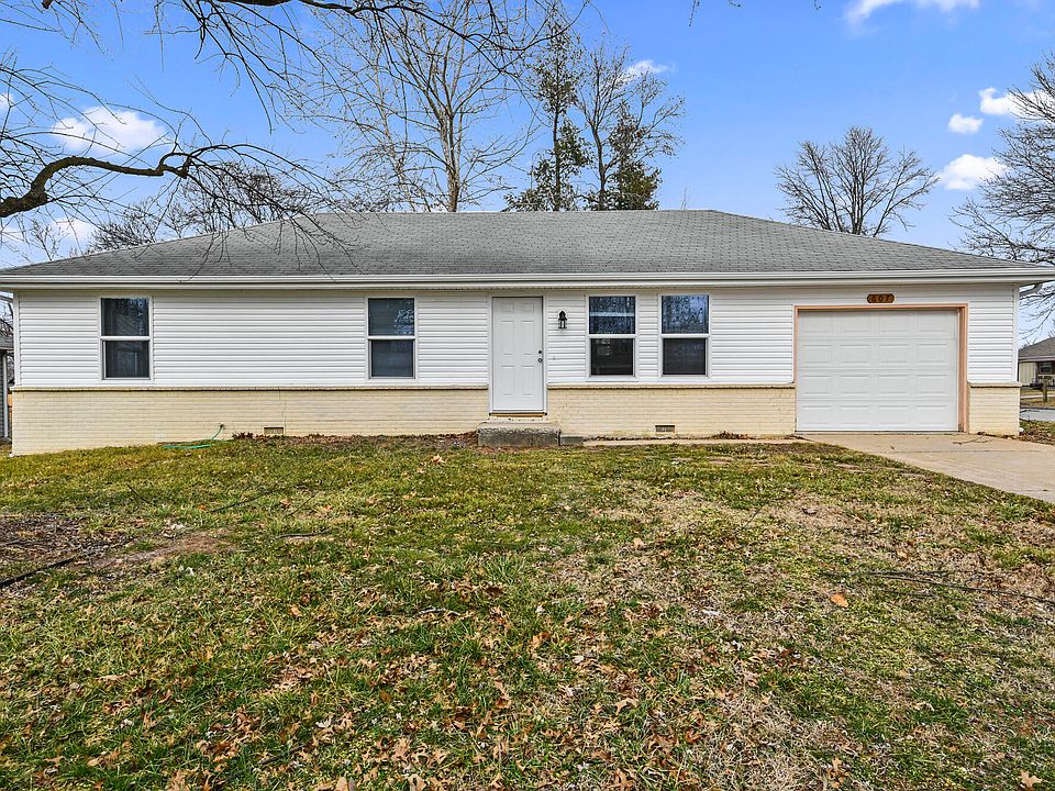1st image of 607 Aspen Drive