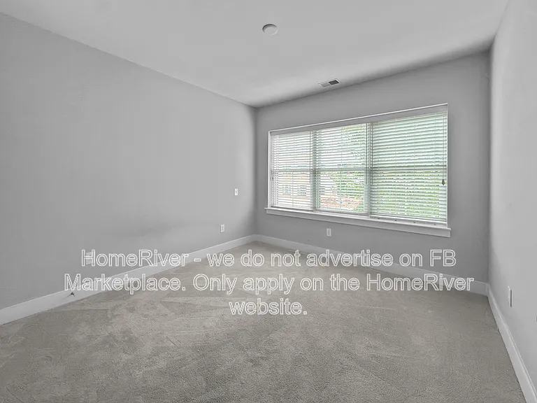 2907 Bleeker St #203 — Photo 13