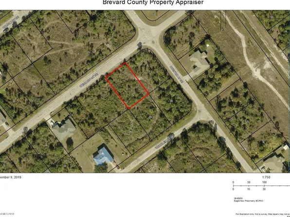 1084 Weslaco St SE, Palm Bay, FL 32909