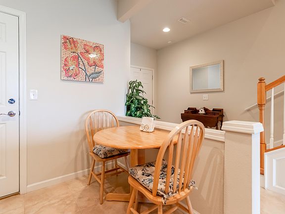5th image of 6774 Roundleaf Dr