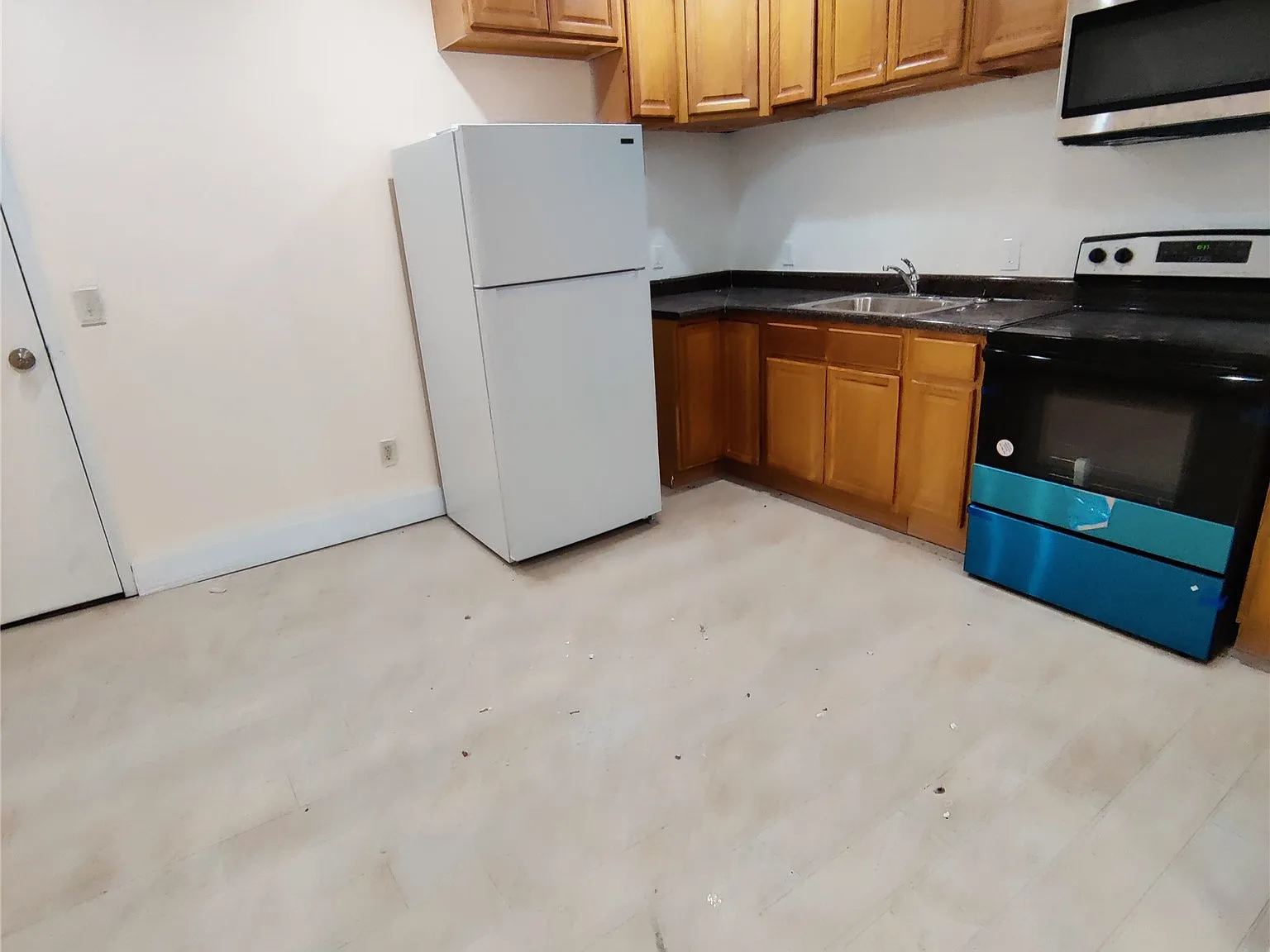 1 bed, 1.0 bath, 615 sqft, $980 — Photo 3