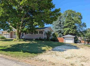 306 Richland Dr, Orangeville, IL 61060