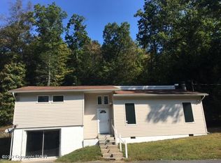 567 Snow Hill Rd, Cresco, PA 18326