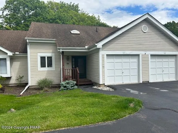101 Duck Hollow Cir, Stroudsburg, PA 18360