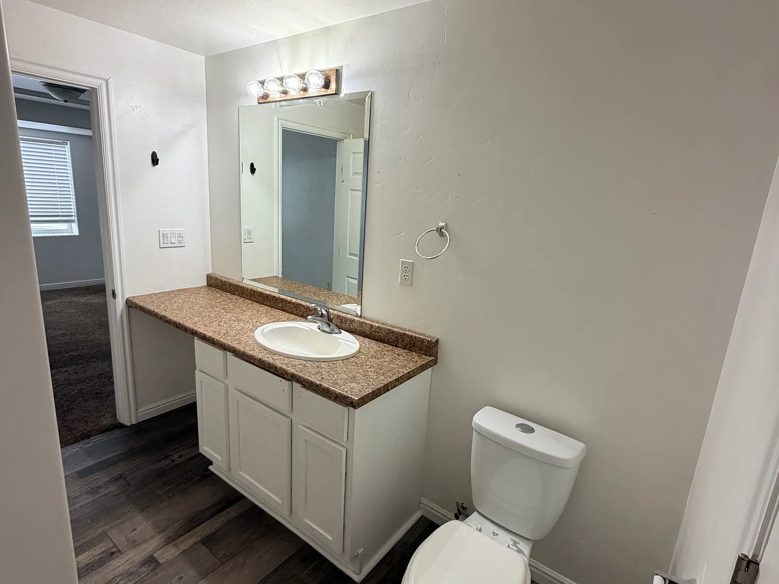 2 bed, 1500 sqft, $1,600 — Photo 4