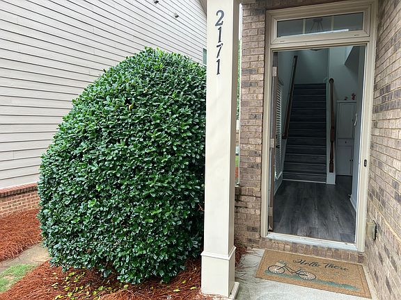2nd image of 2171 Oakland Grove Pl