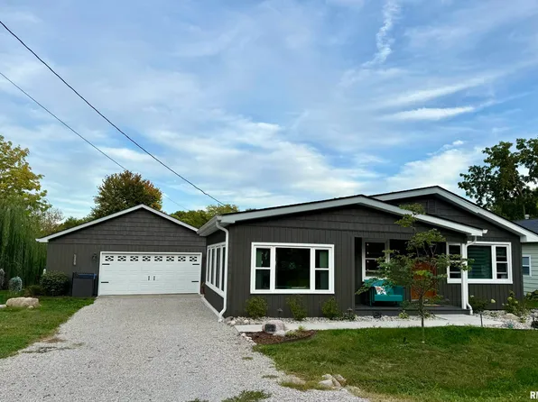 179 Cedar Ln, Petersburg, IL 62675