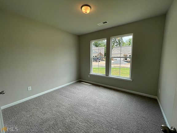 5th image of 134 Courtney Leigh Ln