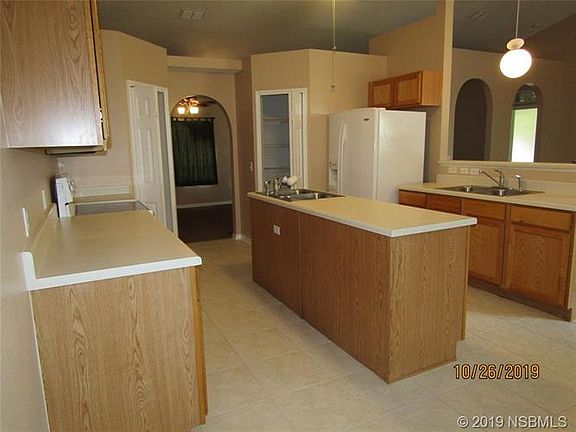 2nd image of 2717 Victory Palm Dr