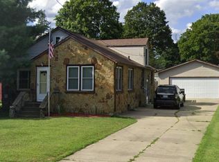 127 C Dr N, Ceresco, MI 49033