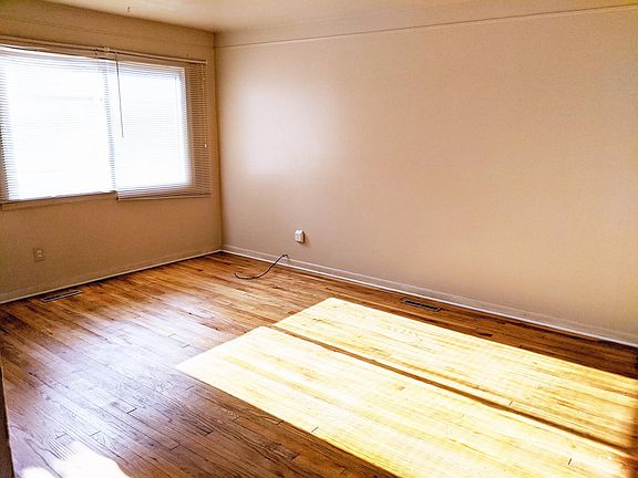 4th image of 4142 Bedford St