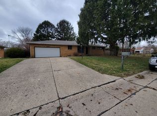 1003 S Westlawn Ave, Champaign, IL 61821