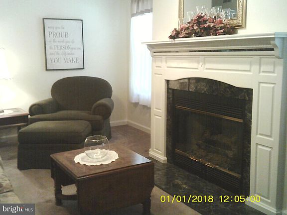 2nd image of 10333 Mastin Ln