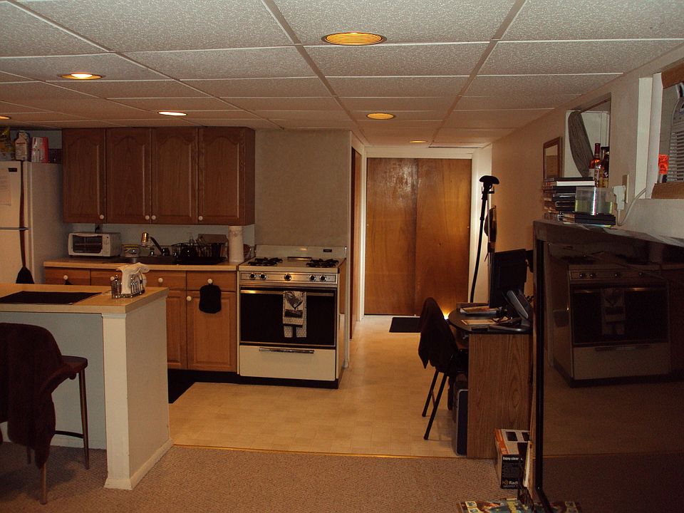 2nd image of 232 Bayview Ave