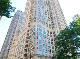25 E Superior St APT 303, Chicago, IL