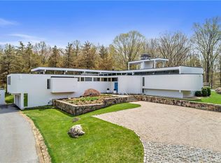 15 Dogwood Hills Rd, Pound Ridge, NY 10576