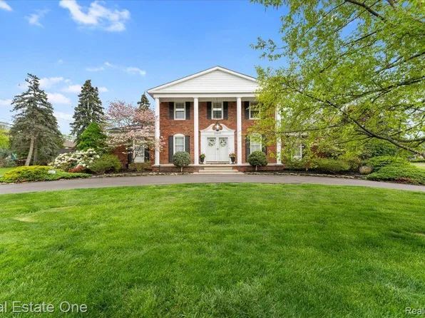 28605 Southpointe Rd, Grosse Ile, MI 48138